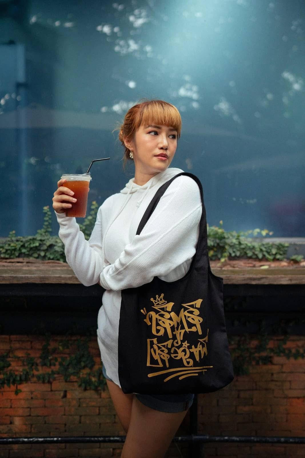 ရန်ကုန်မှာ ပြန်ုံဆုံမယ် Shopping bag